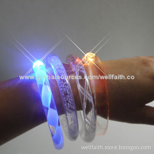 Cheap LED Flashing Wristband for Children, Made of Acrylic